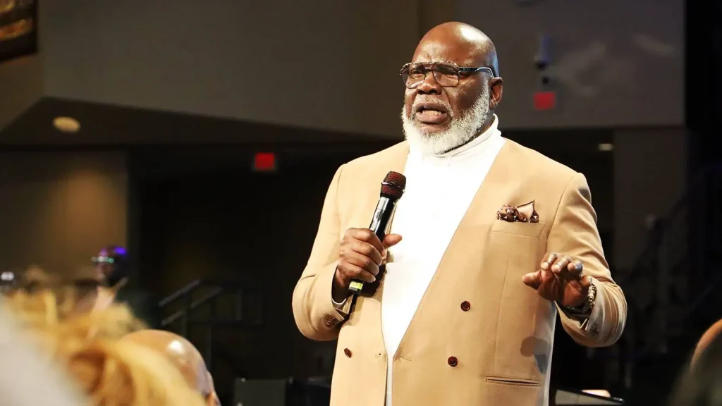 T.D-Jakes-Expresses-Gratitude-After-Health-Scare frontpage news