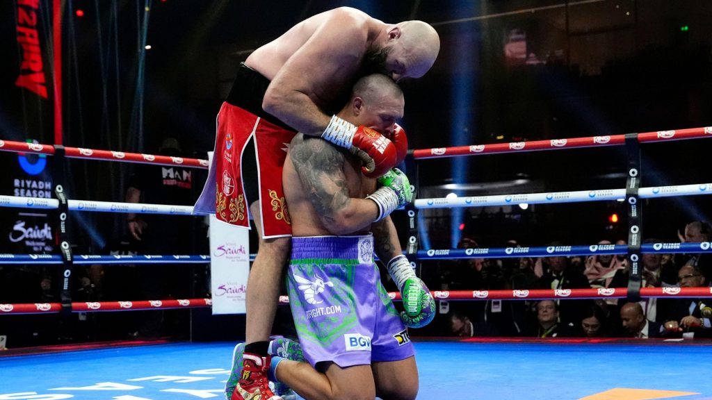 Tyson-Fury-Contests-Decision-After-Usyk-Secures-Second-Victory-in Heavy-weight-Rematch frontpage news