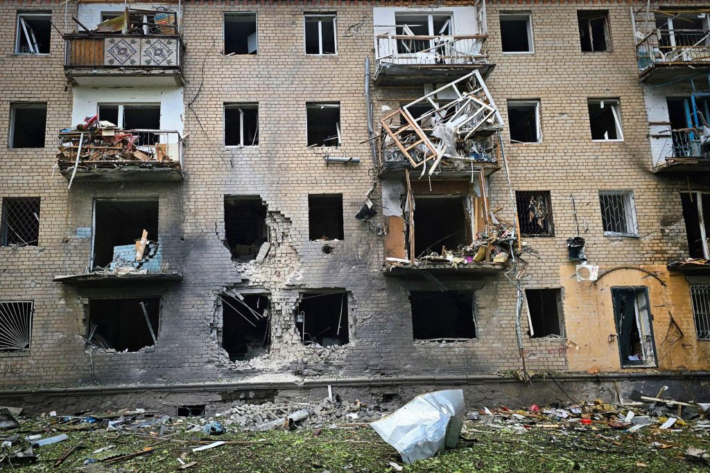 Russian Drone Attack in Zaporizhzhia Claims Family Amid Ceasefire Discussions