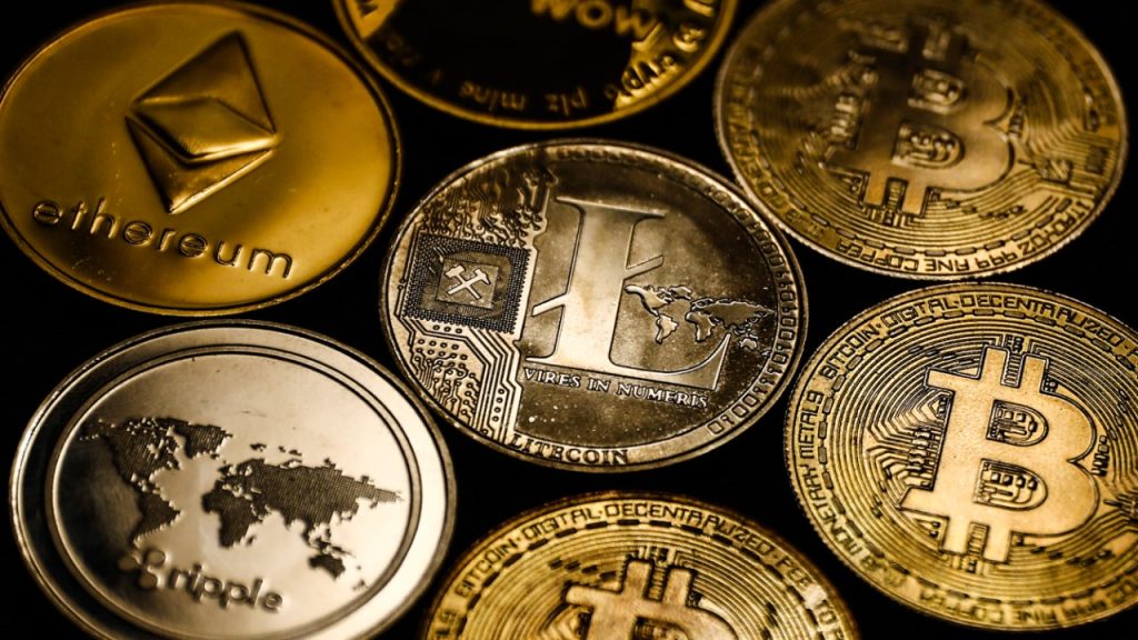Crypto Market Turmoil Amid Escalating U.S.-China Trade Tensions