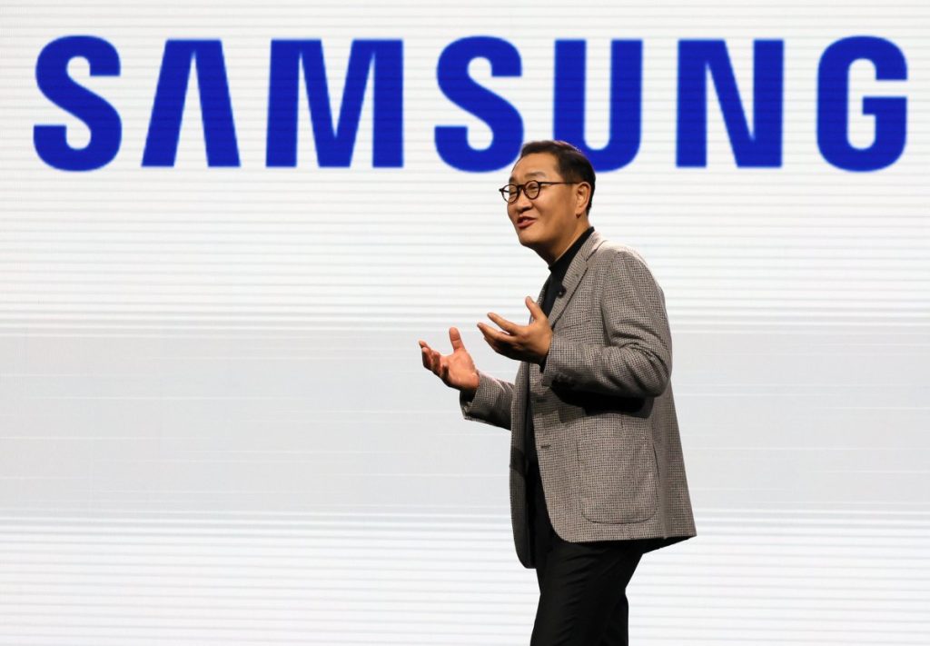Samsung Electronics Co-CEO Han Jong-Hee Passes Away at 63