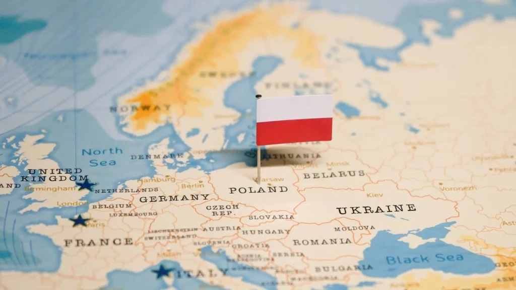 Poland Slashes Foreign Visa Issuance by Up to 90% Amid Rising Migration Concerns